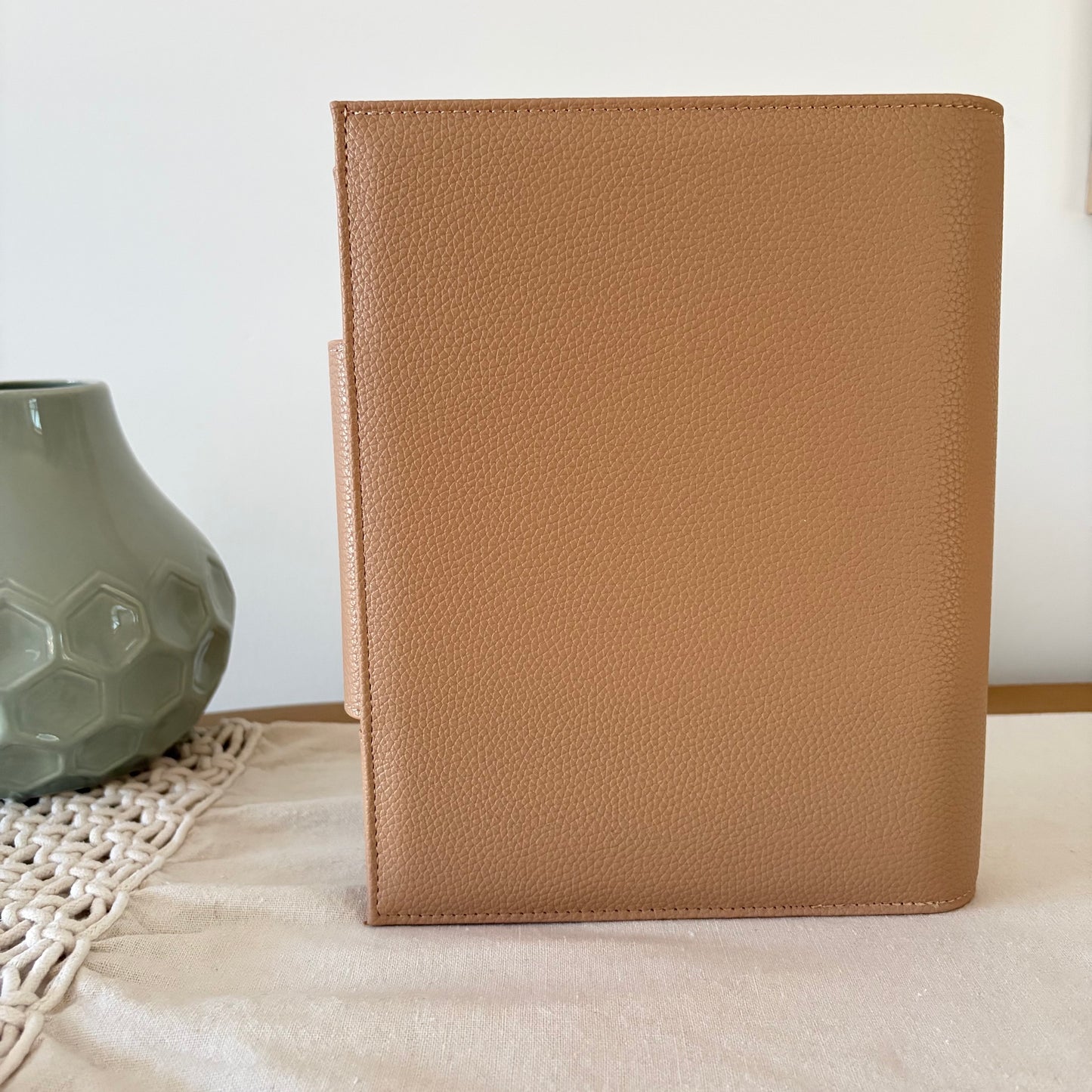 A5 Binder in Latte